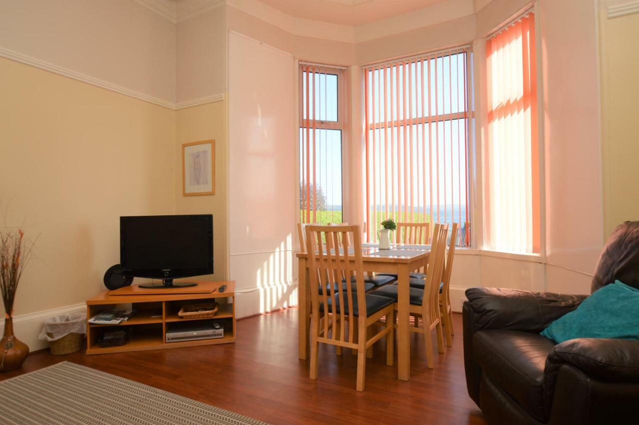 Sebright Holiday Apartment Dunoon Exterior photo